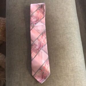 4 for $10 💗💗 Mens Stacy Adams pink and silver paisley print tie
